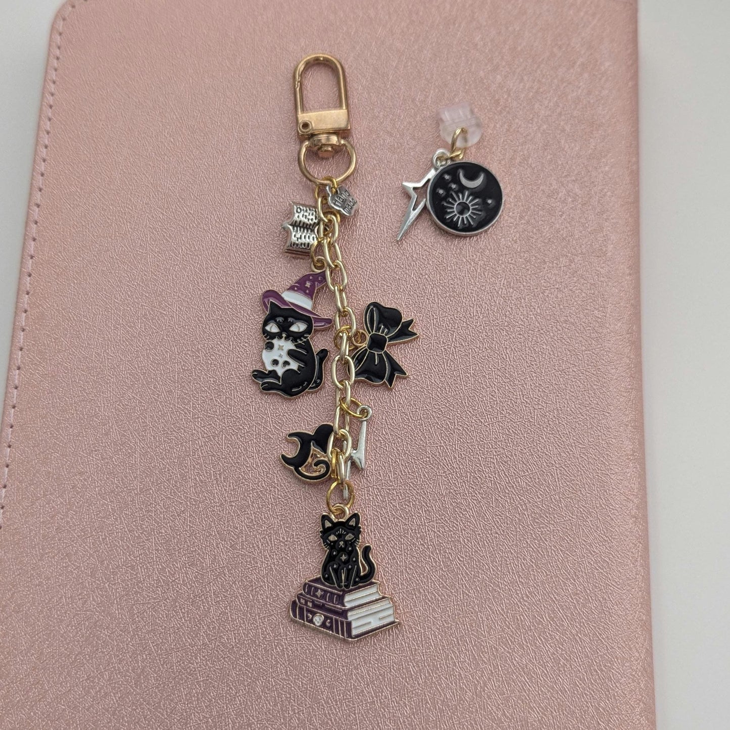 Kindle Charm Keychain, Witchy Black Cat Bundle With USB-C PlugSet
