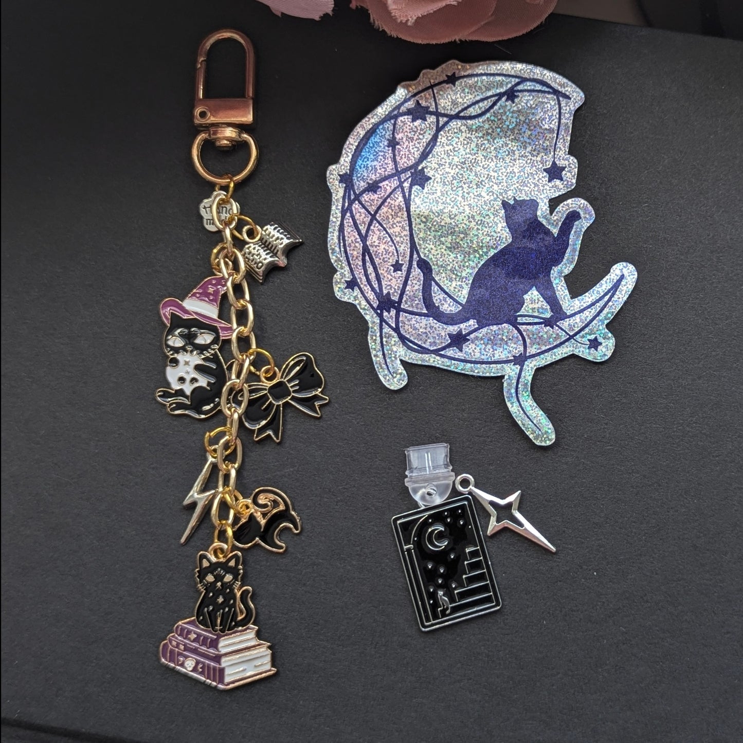 Witchy Gothic Cat Kindle Charm Keychain & Dust Plug
