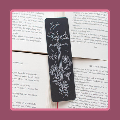 Romantasy Gift Set, Villain Box Enemies-to-Lovers Reader Kit, Pin