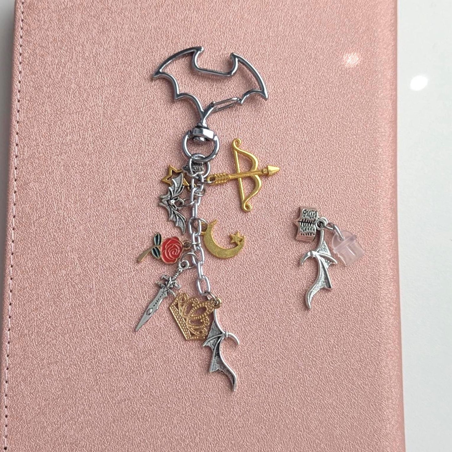 ACOTAR Keychain Bundle, Feyre Charm Keychain, USB-C Dust Plug Set