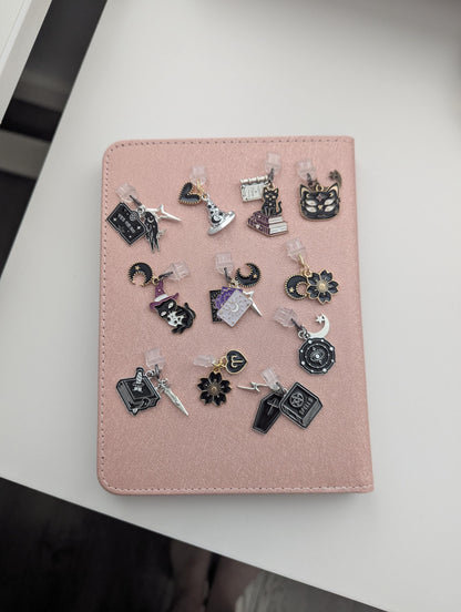 Fantasy Kindle Dust Plug', Witchy Zinc Alloy USB-C Charm, Custom.